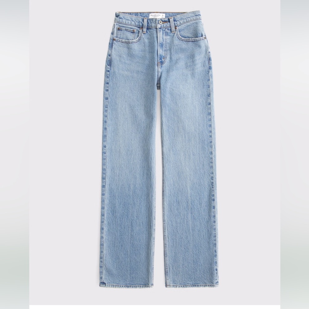 NWT Abercrombie & Fitch Curve Love High Rise 90s Relaxed Jean-Size 37 (24 US)